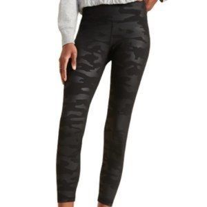 old navy black camo leggings